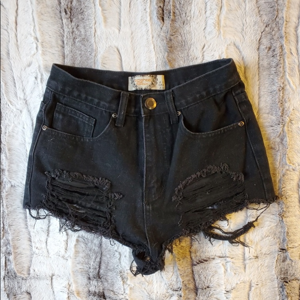 Boohoo Black Denim Hot Pants